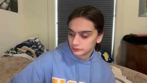 Snapshot of sexyshayla_twink chatting on 01.06.26 sexyshayla_twink online show from 01.06.26