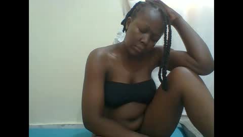 PAULINE online show from 11.01.25