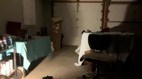 Smooth bi guy online show from 10.26.25