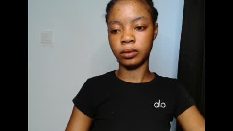 sexyxpeach online show from 10.14.25