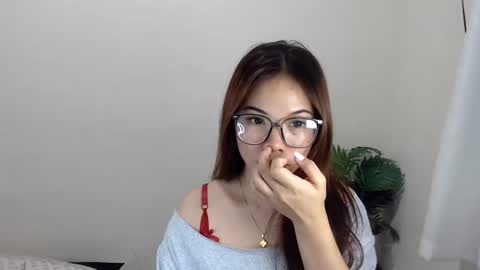 Snapshot of sexyygela chatting on 08.05.26 Gela3 online show from 08.05.26