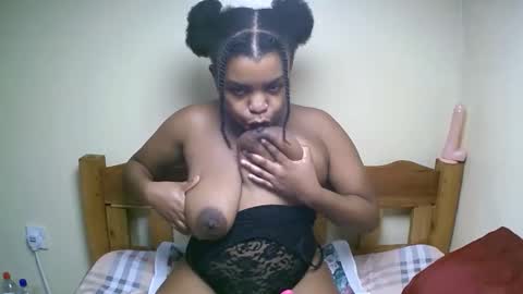 sexyyred_ online show from 03.06.26