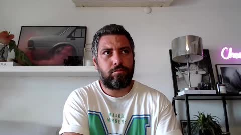 Snapshot of sexyyturkk chatting on 10.26.25 Arda online show from 10.26.25