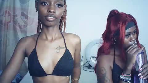 Snapshot of sexyzuriel chatting on 02.25.26 sexyzuriel online show from 02.25.26