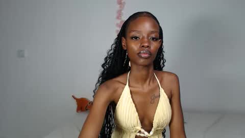 Snapshot of sexyzuriel chatting on 05.21.26 sexyzuriel online show from 05.21.26
