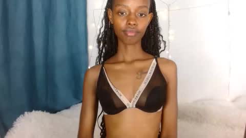 Snapshot of sexyzuriel chatting on 06.03.26 sexyzuriel online show from 06.03.26