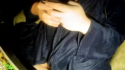 Snapshot of sexzilla15 chatting on 11.12.25 no face online show from 11.12.25