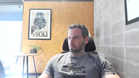 Snapshot of shad0w_hunter chatting on 01.20.25 shad0w_hunter online show from 01.20.25