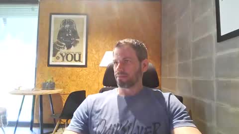 Snapshot of shad0w_hunter chatting on 02.12.25 shad0w_hunter online show from 02.12.25