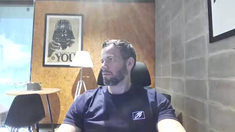 Snapshot of shad0w_hunter chatting on 03.12.25 shad0w_hunter online show from 03.12.25