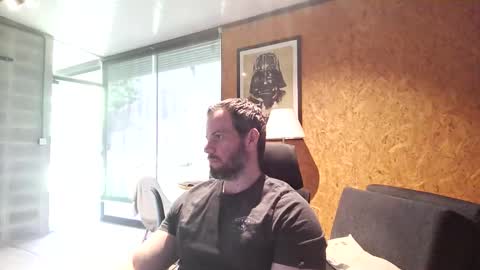 Snapshot of shad0w_hunter chatting on 10.13.25 shad0w_hunter online show from 10.13.25