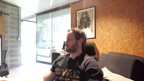 shad0w_hunter online show from 12.17.25