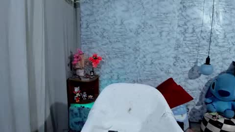 Snapshot of shaden_1 chatting on 10.10.25 Liz online show from 10.10.25