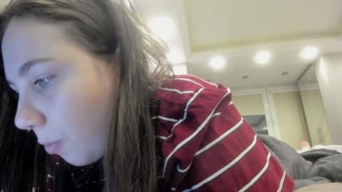 Snapshot of shadow_raffi chatting on 02.04.25 shadow_raffi online show from 02.04.25