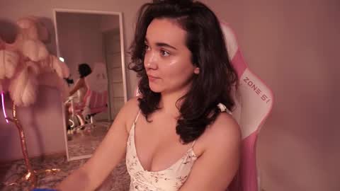 Snapshot of shadowlotus_ chatting on 11.03.25 Lily online show from 11.03.25