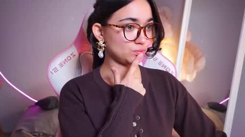 Lily  online show from 11.19.25