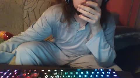 Snapshot of shalalatralala chatting on 01.04.25 Shalalatralala SF online show from 01.04.25