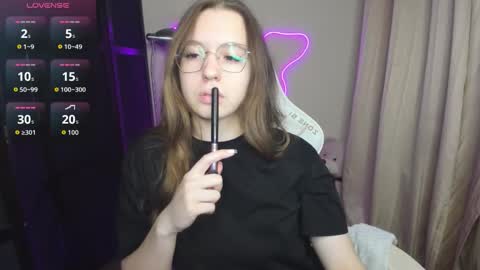 Vivian online show from 09.30.25