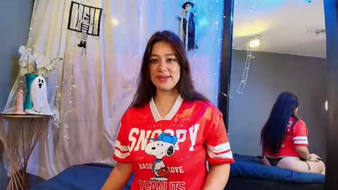 shalyn_lux online show from 10.24.25