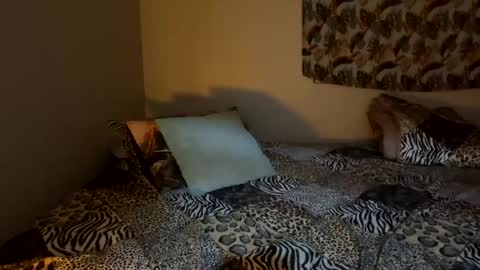 Shaman Woman online show from 12.11.24