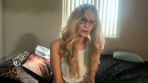 Shaman Woman online show from 12.22.24