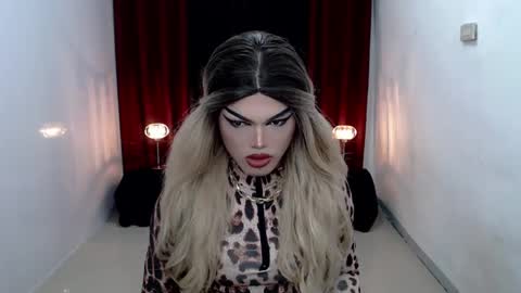 Snapshot of shanex01 chatting on 12.22.24 Shane X online show from 12.22.24