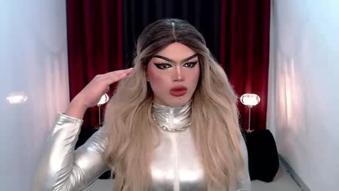 Snapshot of shanex01 chatting on 12.23.24 Shane X online show from 12.23.24