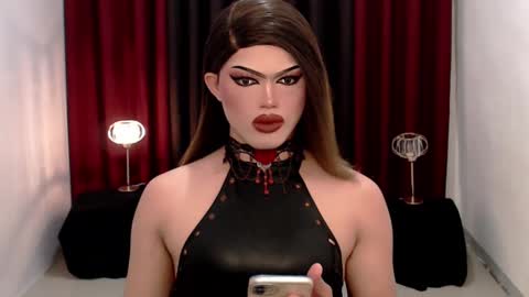 Snapshot of shanex01 chatting on 02.04.25 Shane X online show from 02.04.25