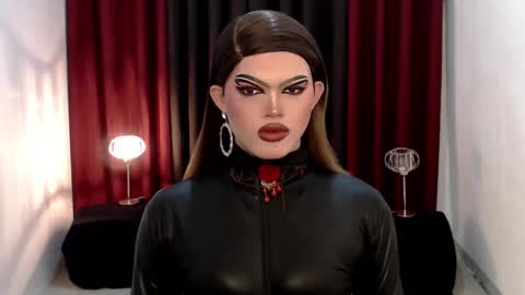 Snapshot of shanex01 chatting on 02.08.25 Shane X online show from 02.08.25