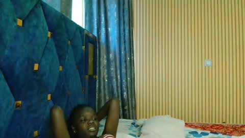 Shaniz online show from 11.12.25