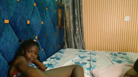 Shaniz online show from 11.17.25