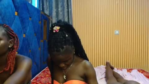 Shaniz online show from 11.23.25