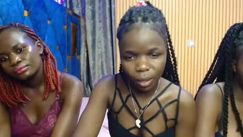 Shaniz online show from 11.23.25