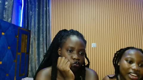 Shaniz online show from 11.26.25