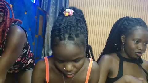 Shaniz online show from 11.26.25