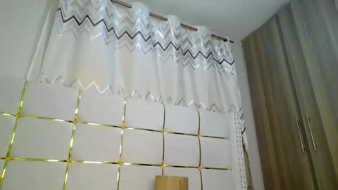 Snapshot of shanizz001 chatting on 01.05.25 shanizz online show from 01.05.25