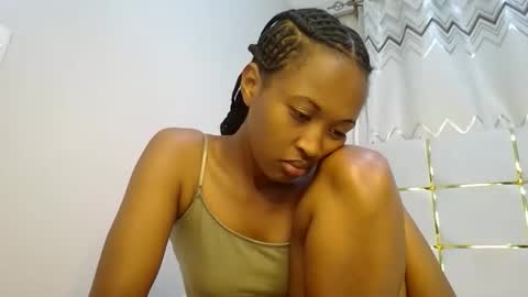 Snapshot of shanizz001 chatting on 01.08.25 shanizz online show from 01.08.25