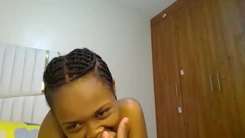 Snapshot of shanizz001 chatting on 01.16.25 shanizz online show from 01.16.25