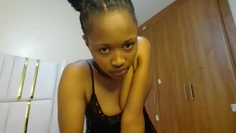 Snapshot of shanizz001 chatting on 01.23.25 shanizz online show from 01.23.25