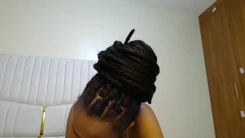 Snapshot of shanizz001 chatting on 01.27.25 shanizz online show from 01.27.25