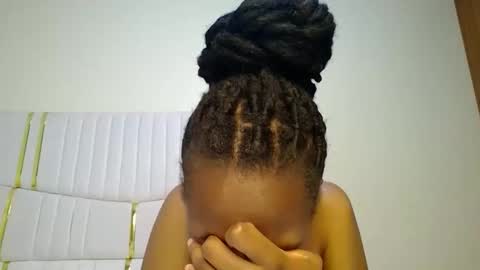 Snapshot of shanizz001 chatting on 02.08.25 shanizz online show from 02.08.25