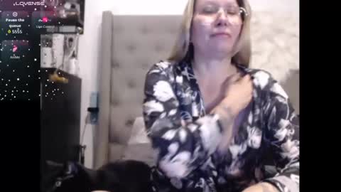 Shannon07 online show from 09.11.25