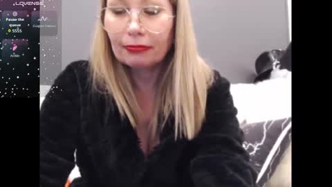 Snapshot of shannon07 chatting on 01.06.26 Shannon07 online show from 01.06.26