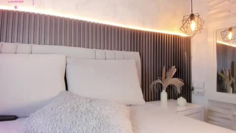 SHANON online show from 11.20.25