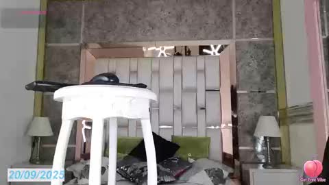 Snapshot of shantal_chocolet chatting on 09.20.25 Shantal Chocolet online show from 09.20.25