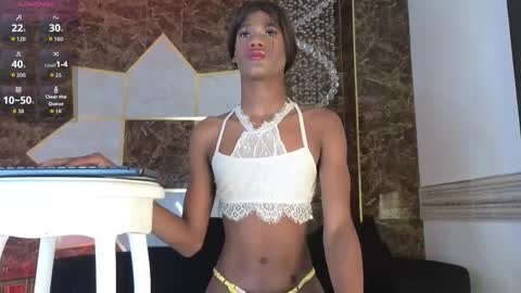 Snapshot of shantal_chocolet chatting on 09.26.25 Shantal Chocolet online show from 09.26.25