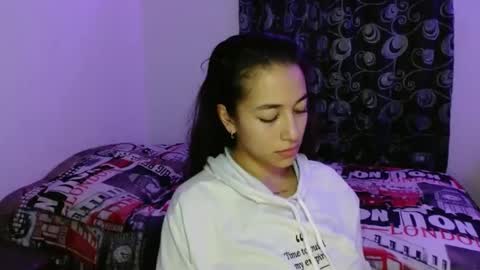 Snapshot of shantal_d03 chatting on 02.17.25 shantal_d03 online show from 02.17.25