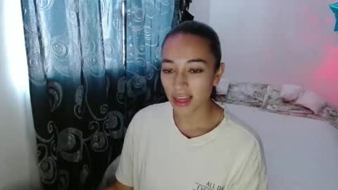 Snapshot of shantal_d03 chatting on 10.05.25 shantal_d03 online show from 10.05.25