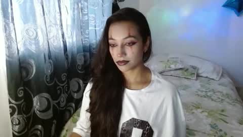 Snapshot of shantal_d03 chatting on 10.14.25 shantal_d03 online show from 10.14.25