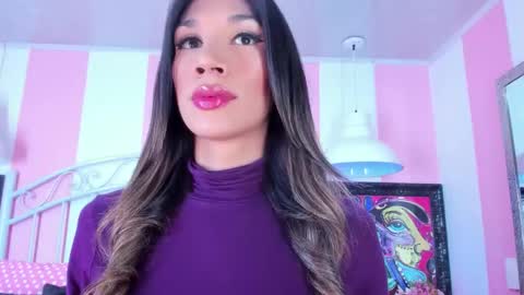 Snapshot of shantal_ferrer3 chatting on 09.30.25 shantal_ferrer3 online show from 09.30.25